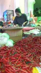 Harga Telur Naik, Harga Cabai Normal