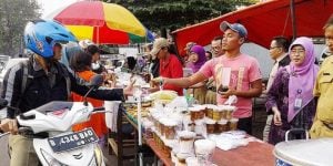 Pedagang Menu Buka Puasa di Kolaka Raup Untung