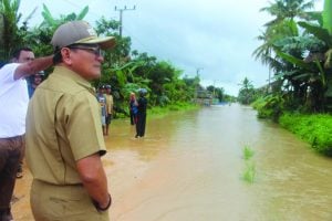 Tiga Kecamatan di Koltim Diterjang Banjir–Tony Langsung Pantau Lokasi