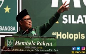 Cak Imin Sebut Syahrini Bisa Dongkrak Popularitas Marwan Jafar