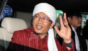 Zulkifli Hasan Paksa Aa Gym Pimpin Jabar