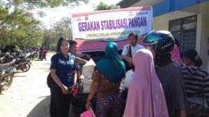 Polres Konawe dan Bulog Gelar Pasar Murah