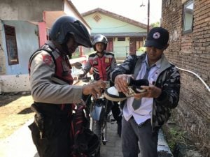 Polisi Geledah Pelajar di Jalan