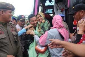 Tangis Bahagia Sambut Jamaah Haji