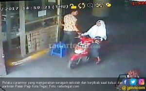 Pelaku Curanmor Pakai Seragam SMP dan Berjilbab