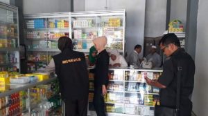 Polisi Razia Apotek di Kendari