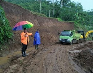 Waspada Banjir dan Tanah Longsor Akhir Tahun