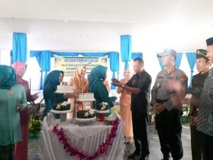 Rayakan Hari Ibu, Organisasi Perempuan Kolut Gelar Lomba Lulo