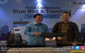 Blue Bird Gandeng Traveloka