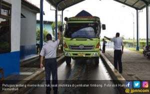 Kemenhub Tindak Tegas Kendaraan Barang yang Melebihi Muatan