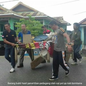 Satpol PP Bombana Tertibkan Pedagang llegal