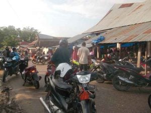 Puasa Kedua, Pasar Punggaluku Dibanjiri Pengunjung, Tukang Parkir Bersyukur