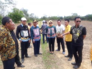 Bupati Konsel Tinjau Lokasi Pembangunan Pasar Ambaipua