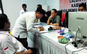 Caleg Golkar dan PKS Dilaporkan Masyarakat Kolaka