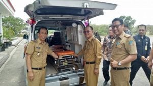 BRI Salurkan Bantuan Ambulans ke Pemkab Konsel