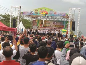 Ribuan Masyarakat Kolaka dan Koltim Hadiri Millennial Road Safety Festival