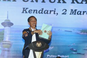 Jokowi Serahkan Ribuan Sertifikat Tanah Gratis di Sultr, Konsel Kebagian 375 Sertifikat