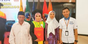 Ifa, Putri Seorang Petani Raih Lulusan Terbaik USN