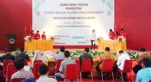 Lomba Debat Mahasiswa Hukum USN Berlangsung Seru