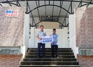 BRI Salurkan Dana Rp100 Juta untuk Pembangunan Masjid