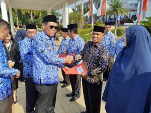 Puluhan ASN Terima Penghargaan Disi Medaso Toori Mandara