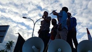 Usai Didemo, Ketua DPRD Sultra Pimpin Aksi Tolak Kedatangan TKA