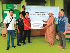 Pesantren Ihya’ Assunnah Kolaka Keciprat Bantuan CSR PLN