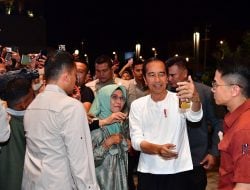 Minggu Malam, Presiden Jokowi Sapa Warga Kendari dan Santap Nasi Goreng