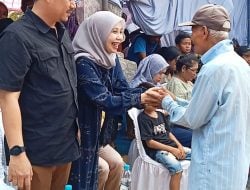 Ratusan Warga Kelurahan Rara Antusias Sambut Kehadiran Bupati dan Ketua PKK Koltim di Pesta Pernikahan