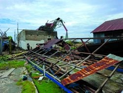 Puting Beliung Terjang Desa Sulaho, 12 Rumah dan 4 Perahu Nelayan Rusak