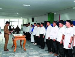 Pemkab Kolaka Utara Kukuhkan Pengurus Masjid Agung dan Serahkan Bonus STQH