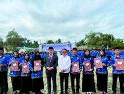 SK CPNS dan PPPK Diserahkan, Bupati Koltim Tekankan Tingkatkan Kinerja